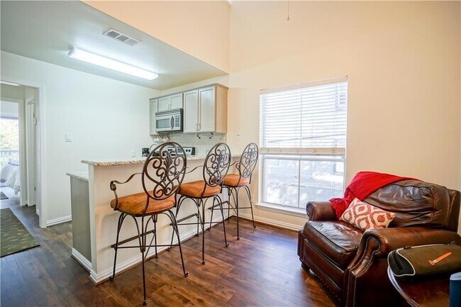 Foto del edificio - 2313 Longview St