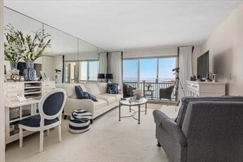 Building Photo - 66 Glades Rd