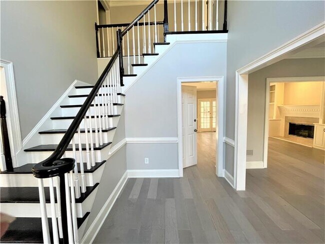 Building Photo - 420 Barlow Ct