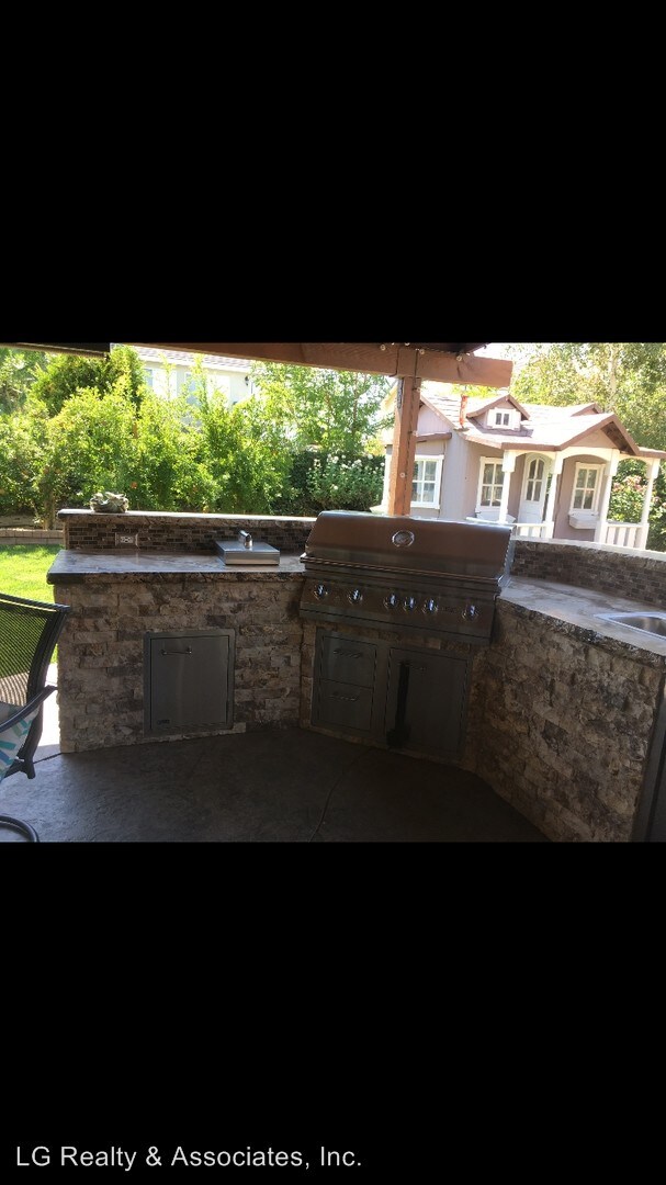 Foto del edificio - 40125 Palmetto Dr