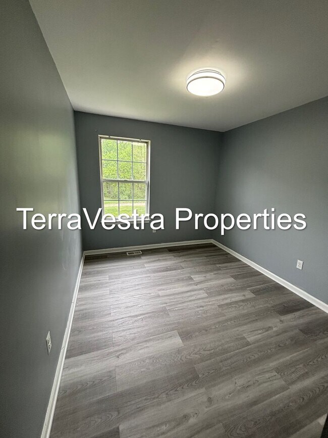 Foto del edificio - 3 Bed in Pine Hill! Eligible for $500 Security Deposit.