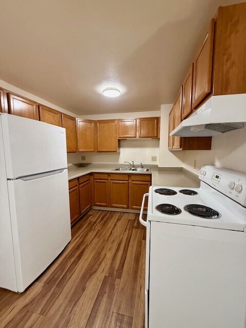 Foto del edificio - Cottonwood Apartments