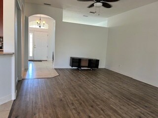 Building Photo - 13 Uniontin Ct