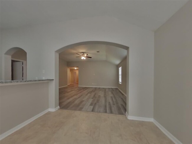 Foto del edificio - 12831 Souris Valley Ln
