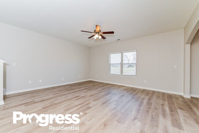Building Photo - 188 Parkview Pl Dr