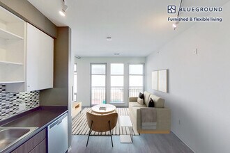 Building Photo - 445 Artisan Way