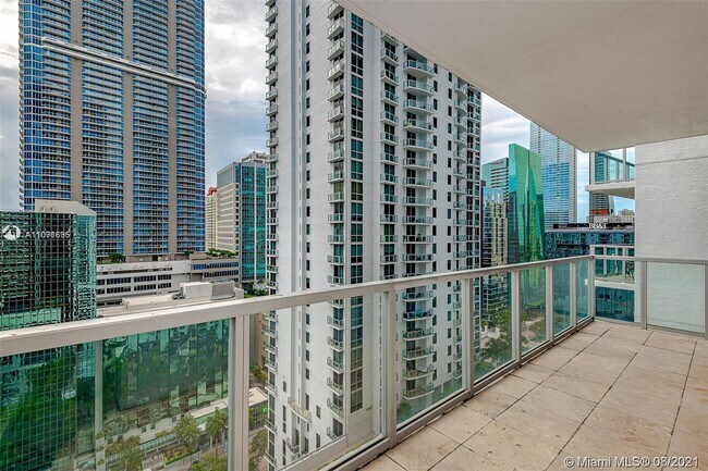 Foto del edificio - 1050 Brickell Ave