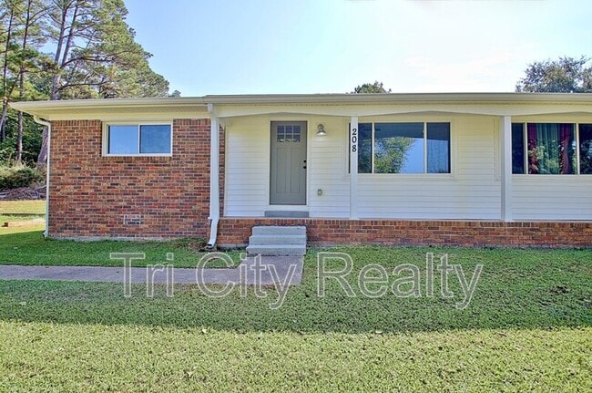 Building Photo - 208 Brooks Rd