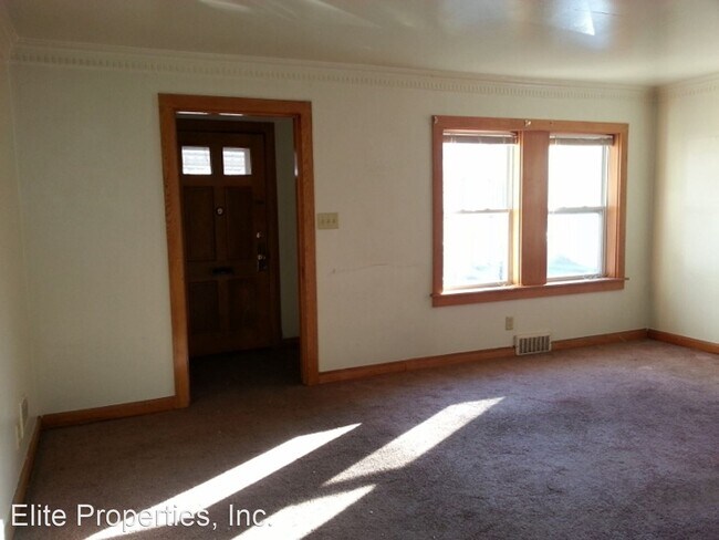 Building Photo - 3 br, 1 bath House - 5867 N. 40th Street