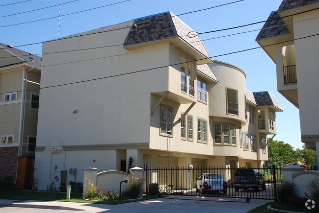Foto del edificio - 2316 Stutz Rd