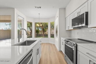 Building Photo - 10410 E Morning Star Dr