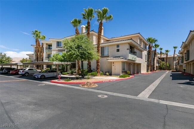 Building Photo - 7127 S Durango Dr