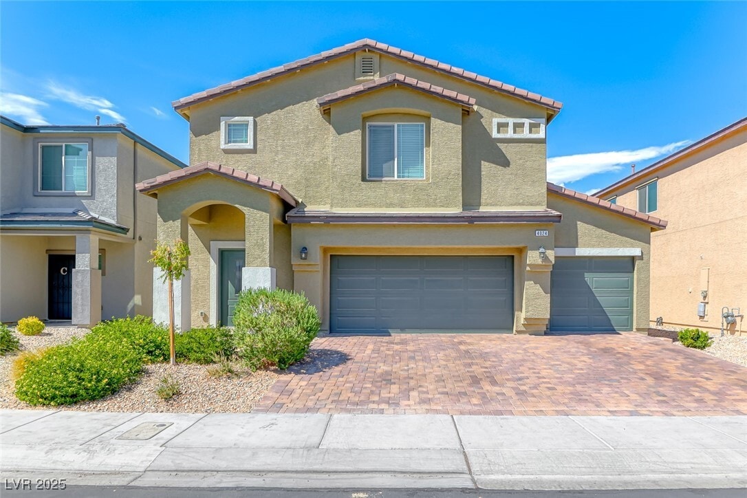 Foto principal - 4024 Floating Fern Ave