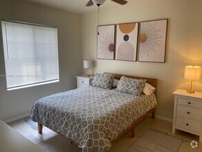 Building Photo - 6475 Emerald Dunes Dr