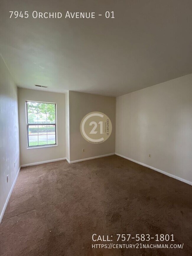 Foto del edificio - 7945 Orchid Ave