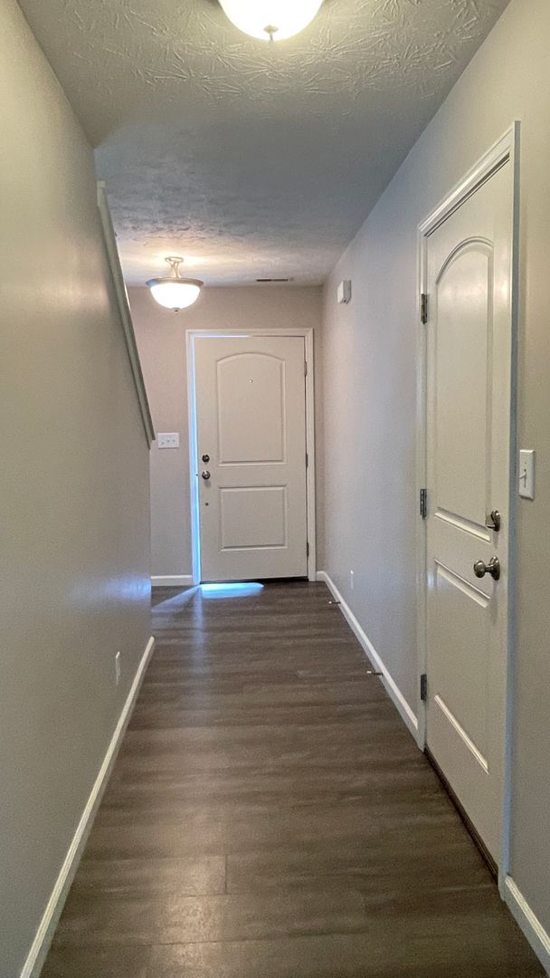 Foto del edificio - Newly Built Spacious House in Blackthorne Subdivision