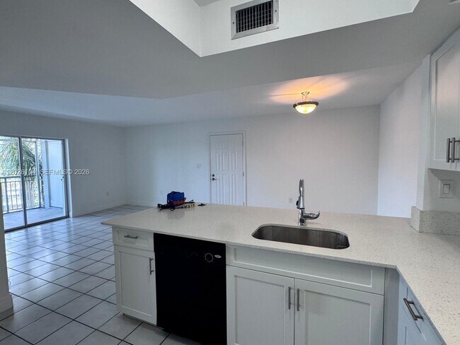 Foto del edificio - 8600 SW 212th St