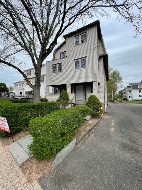 Primary Photo - 94 Park Rd