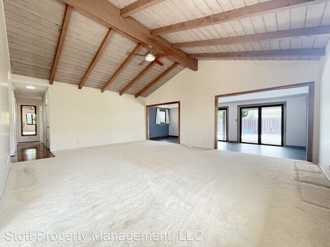 Building Photo - 4 br, 2 bath House - 682 Akoakoa Street