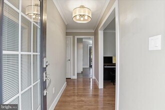 Building Photo - 2107 Virginia Ave