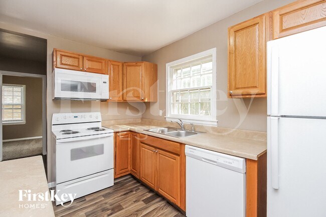 Building Photo - 3609 NE 49th Terrace