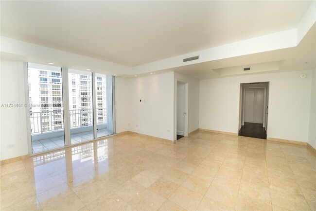 Foto del edificio - 801 Brickell Key Blvd