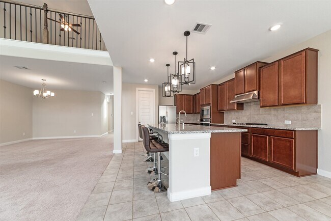 Foto del edificio - 1984 Highland Meadows Dr