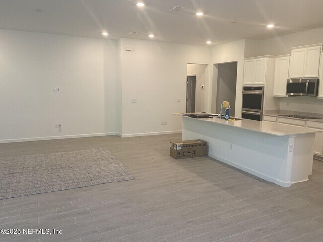 Foto del edificio - 85704 Stonehurst Pkwy