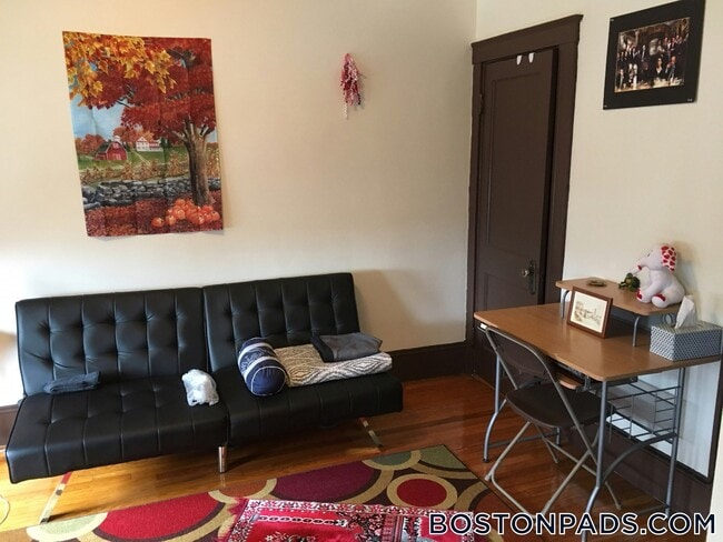 Building Photo - 155 Summer St