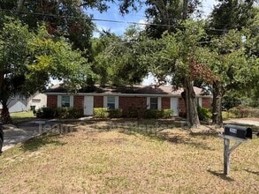 Building Photo - 204 Brandywine Rd