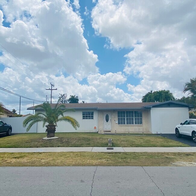 Building Photo - 9710 SW 14th St