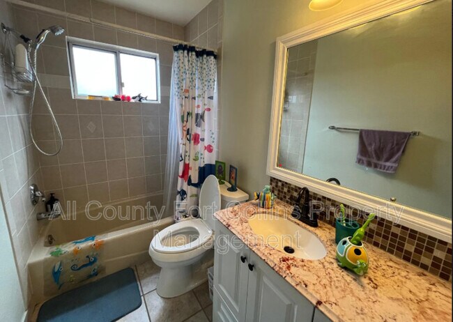 Foto del edificio - 3206 Greenwood Ct