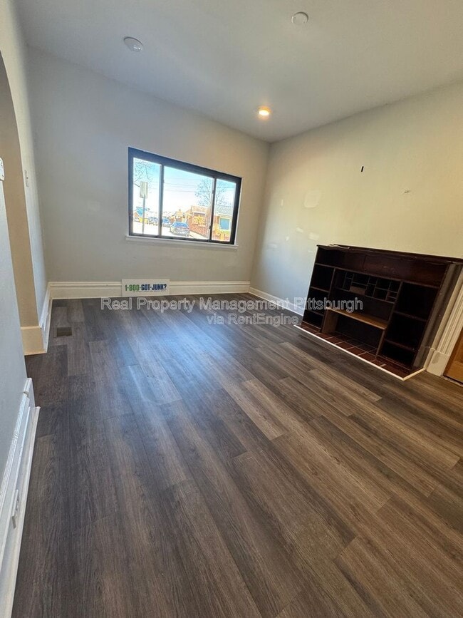 Photo - 1825 Rialto St House