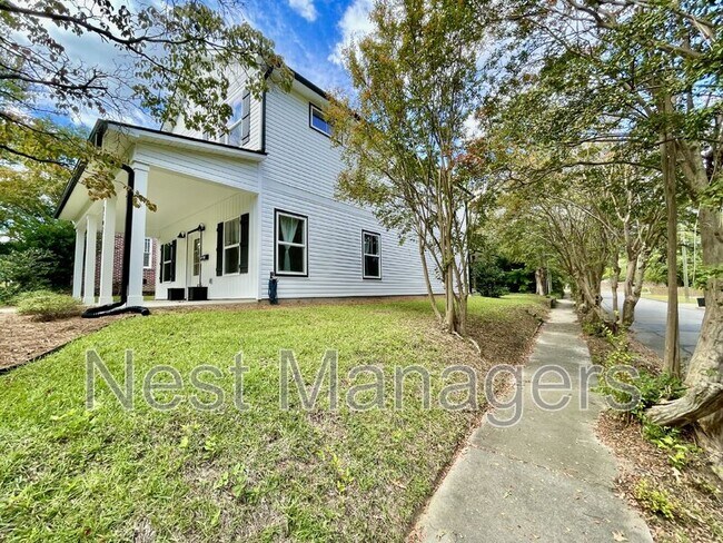 Foto del edificio - 1102 Norwood St