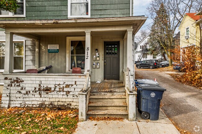 Foto del edificio - 812 Mary St