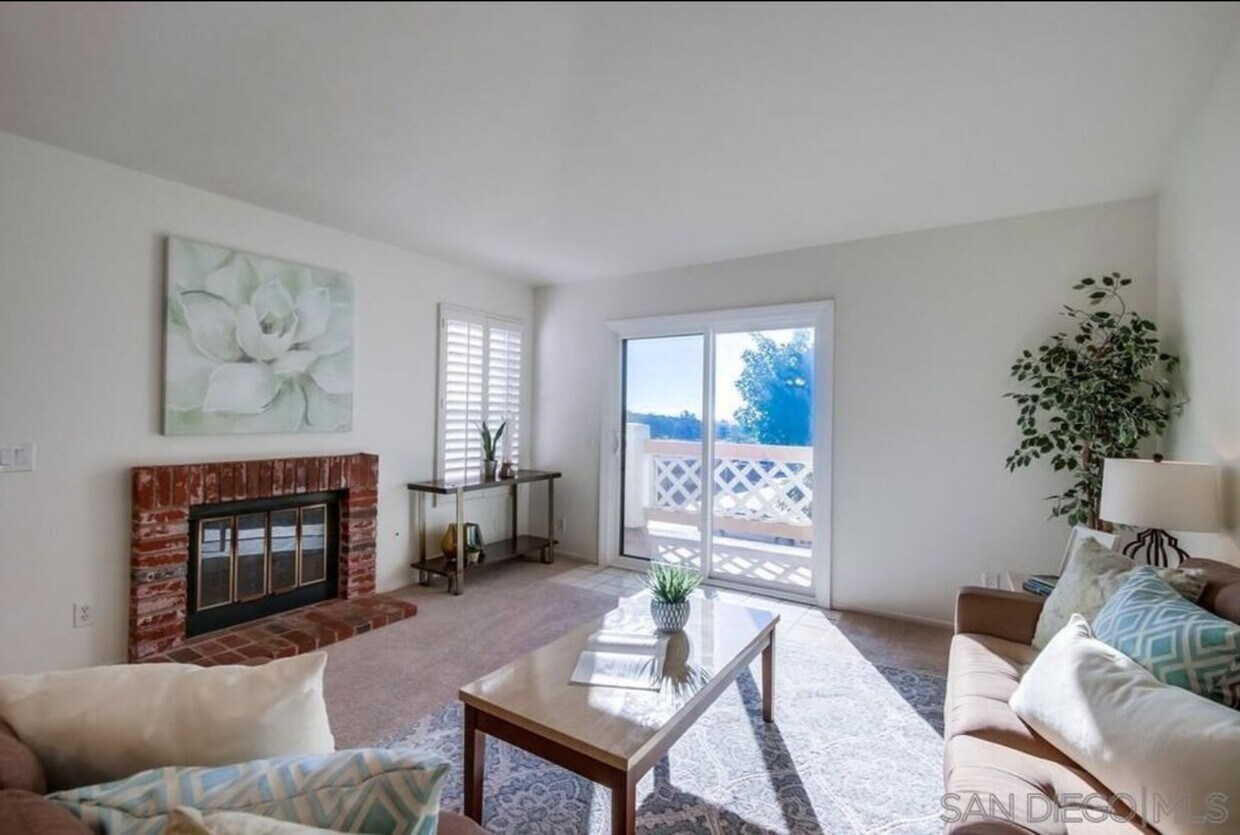 13212 Salmon River Rd Unit 204, San Diego, CA 92129 Condo for Rent in