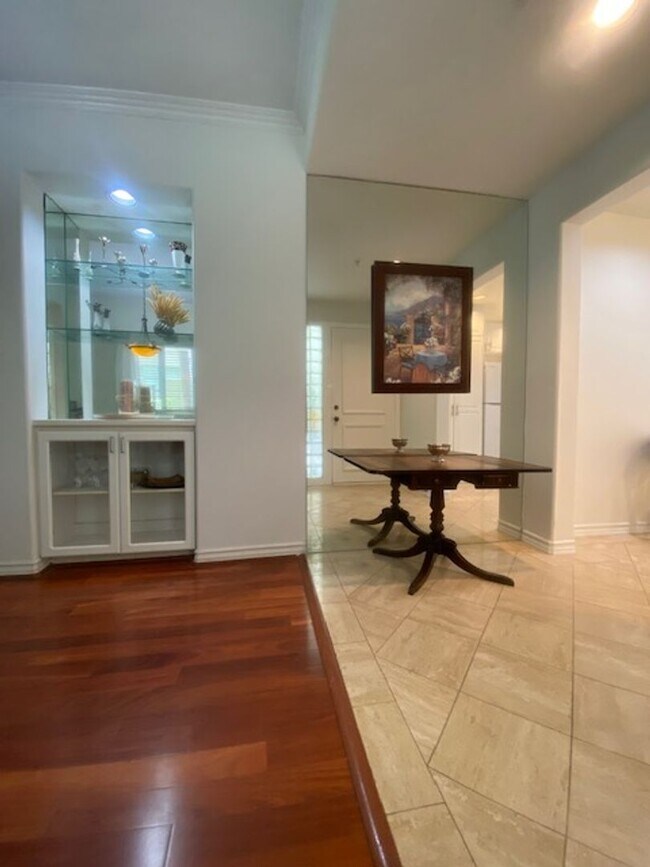 Foto del edificio - 1 Bedroom Furnished Beauty in Resort commu...