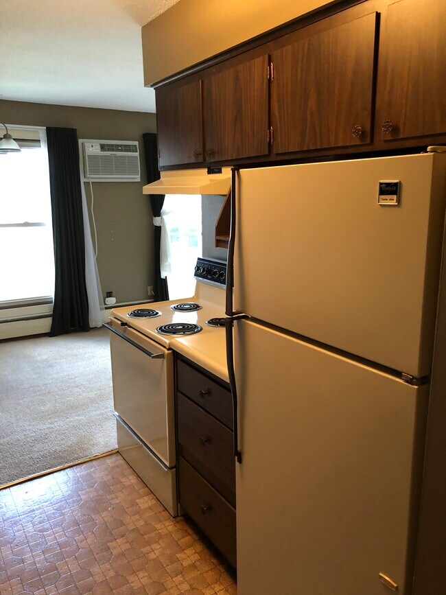 kitchen - 906 9th Ave S