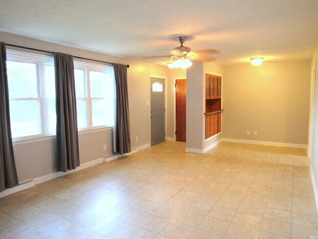 Foto del edificio - 3645 S Rogers St