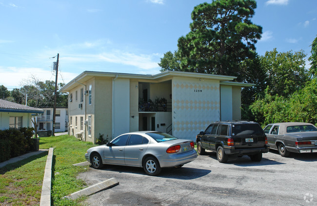 Building Photo - 1259 Franklin St