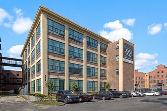 Building Photo - 170 Lafayette St