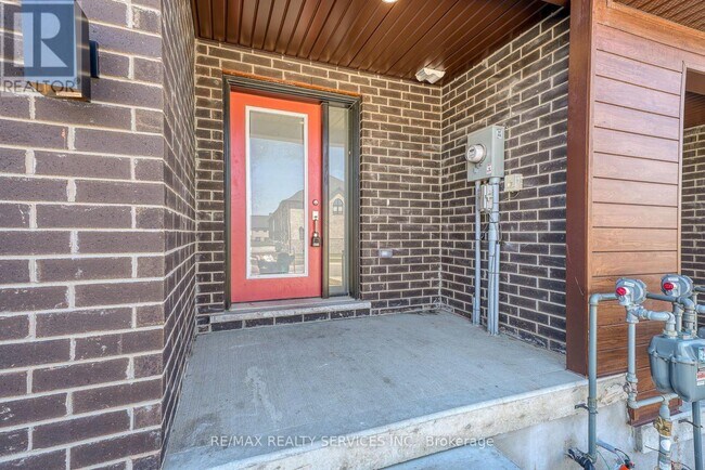 Photo du bâtiment - 95 Queensbrook Cres