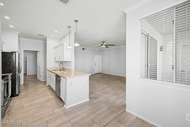 Foto del edificio - 7009 E Acoma Dr