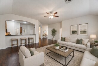 Building Photo - 25531 Forest Springs Lake