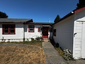 Building Photo - 3956 V St
