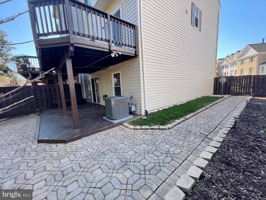 7063 Kings Manor Dr, Alexandria, VA 22315 Townhouse for Rent in Alexandria, VA