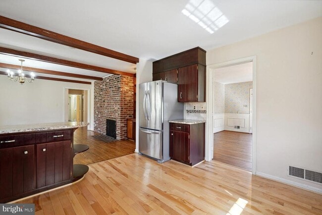 Building Photo - 7616 Burford Dr