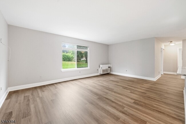 Building Photo - 111 Aimwick Ct