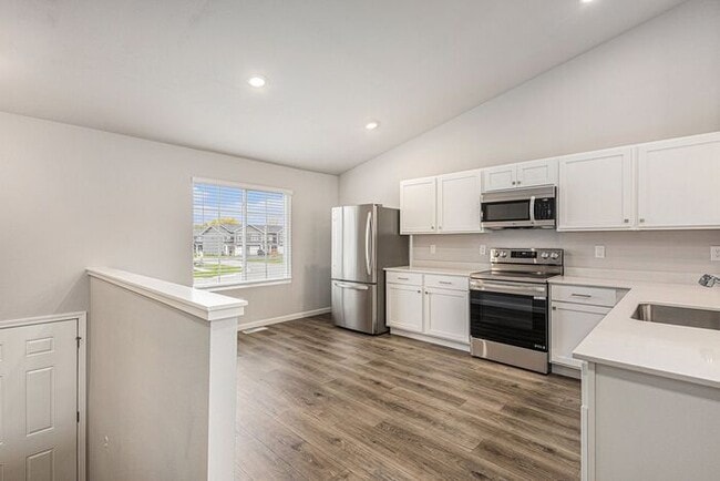 Building Photo - 11121 Farmway Dr
