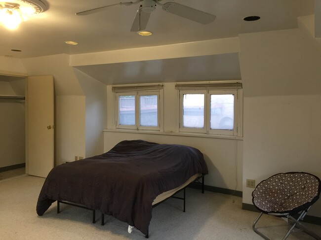 Bedroom - 1036 Beechwood Blvd